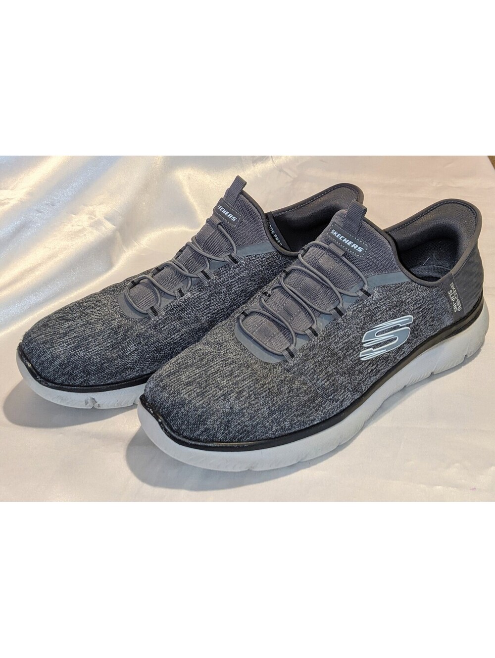 SKECHERS Men's Summit Slip-Ins Comfort Shoes Memory Foam Gray Size 11.5 Wide